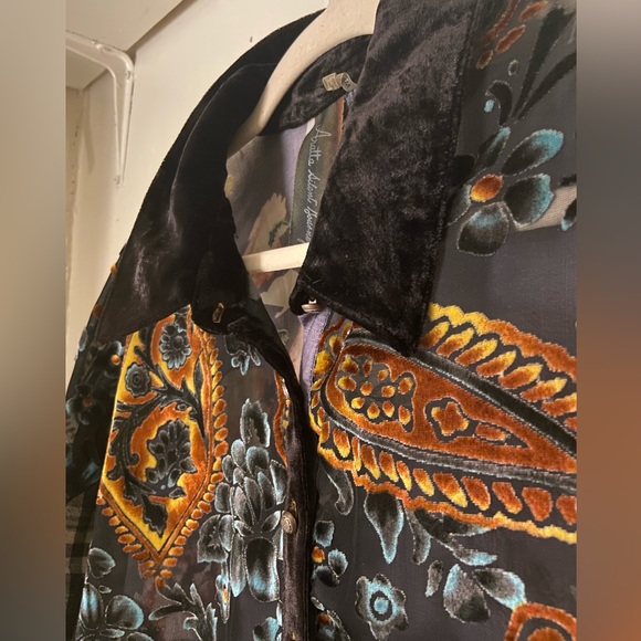 Patch velvet silk button up - Picture 6 of 7